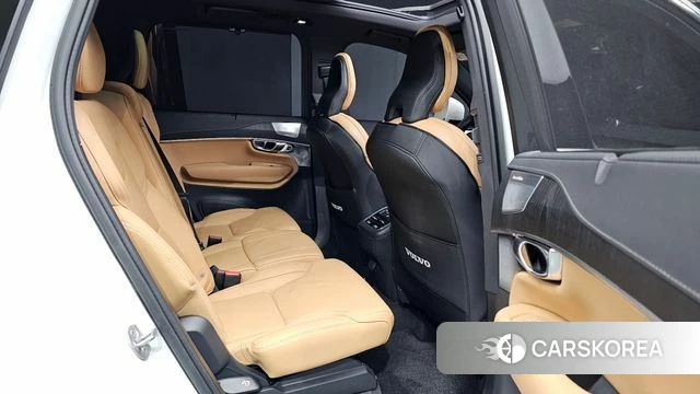 Volvo XC90 second Generation 2023 Белый из Кореи, фото 3