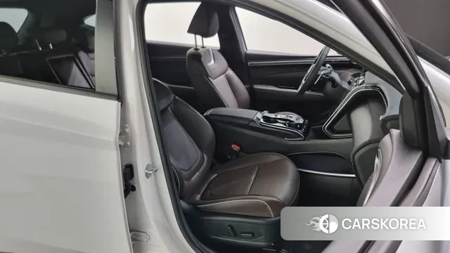 Hyundai Tucson (NX4) 2023 Белый из Кореи, фото 3