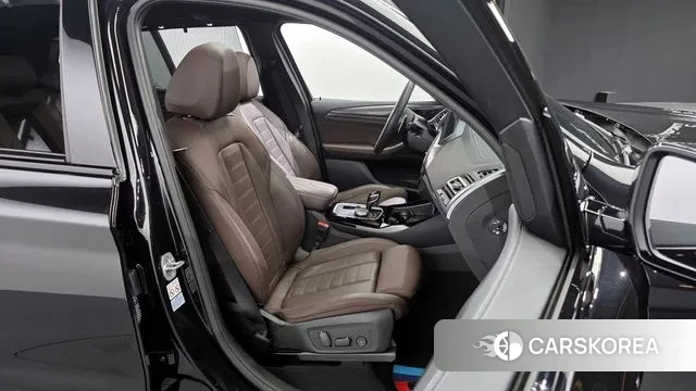 BMW X3 (G01) 2024 Черный из Кореи, фото 3