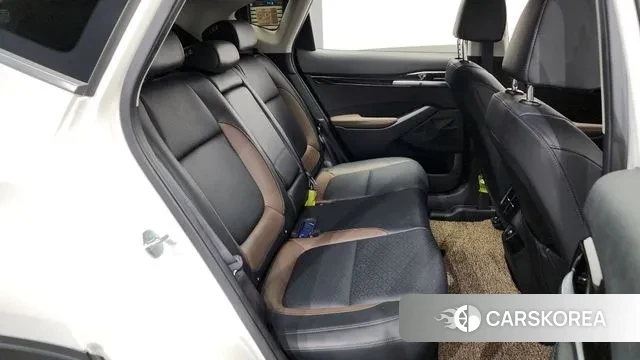 Kia Seltos 2022 Белый из Кореи, фото 3