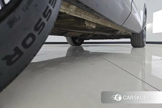 Geely Automobile Boyue 2024 Белый из Китая, фото 3