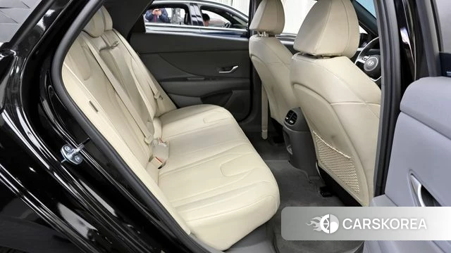 Hyundai The New Avante Hybrid (CN7) 2025 Черный из Кореи, фото 3