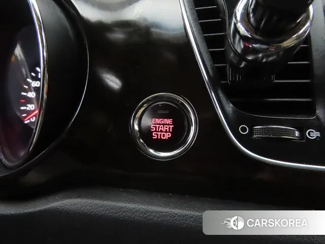 Kia The New Carnival 2018 Белый из Кореи, фото 3