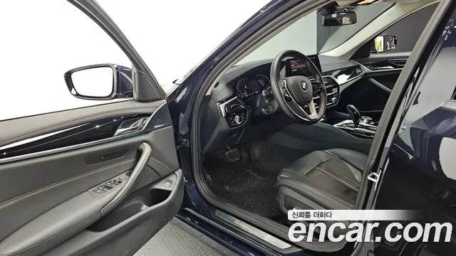 BMW 5 Series (G30) id 2891438 из Кореи 3