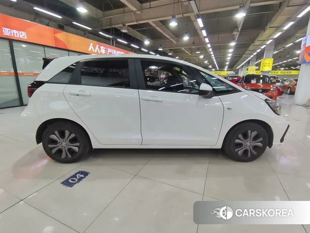 Honda Fit 2022 Белый из Китая, фото 3