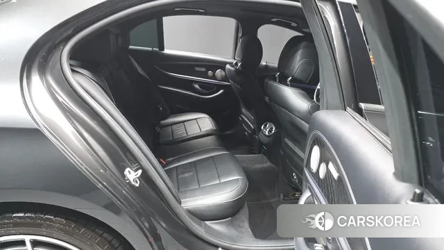 Mercedes-Benz E-Class W213 2022 Серый из Кореи, фото 3