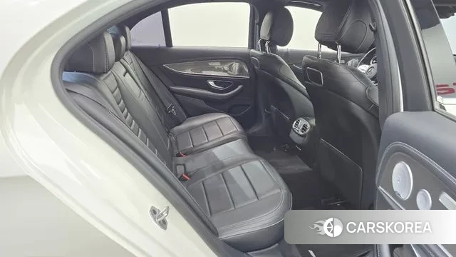 Mercedes-Benz E-Class W213 2019 Белый из Кореи, фото 3