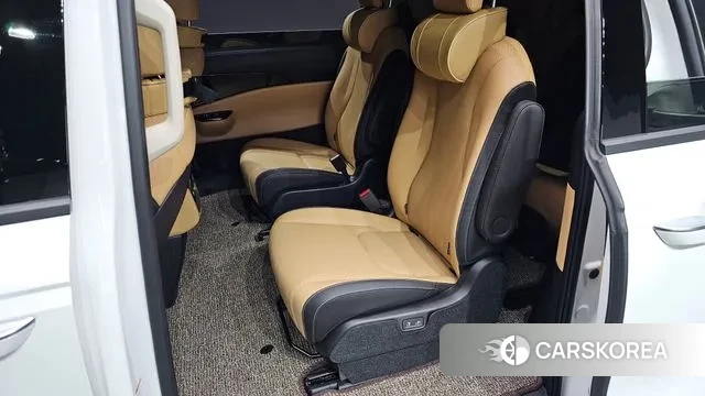 Kia Carnival 4th generation 2023 Белый из Кореи, фото 3