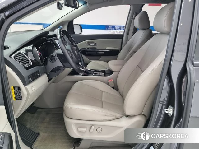 Kia The New Carnival 2018 Серый из Кореи, фото 3