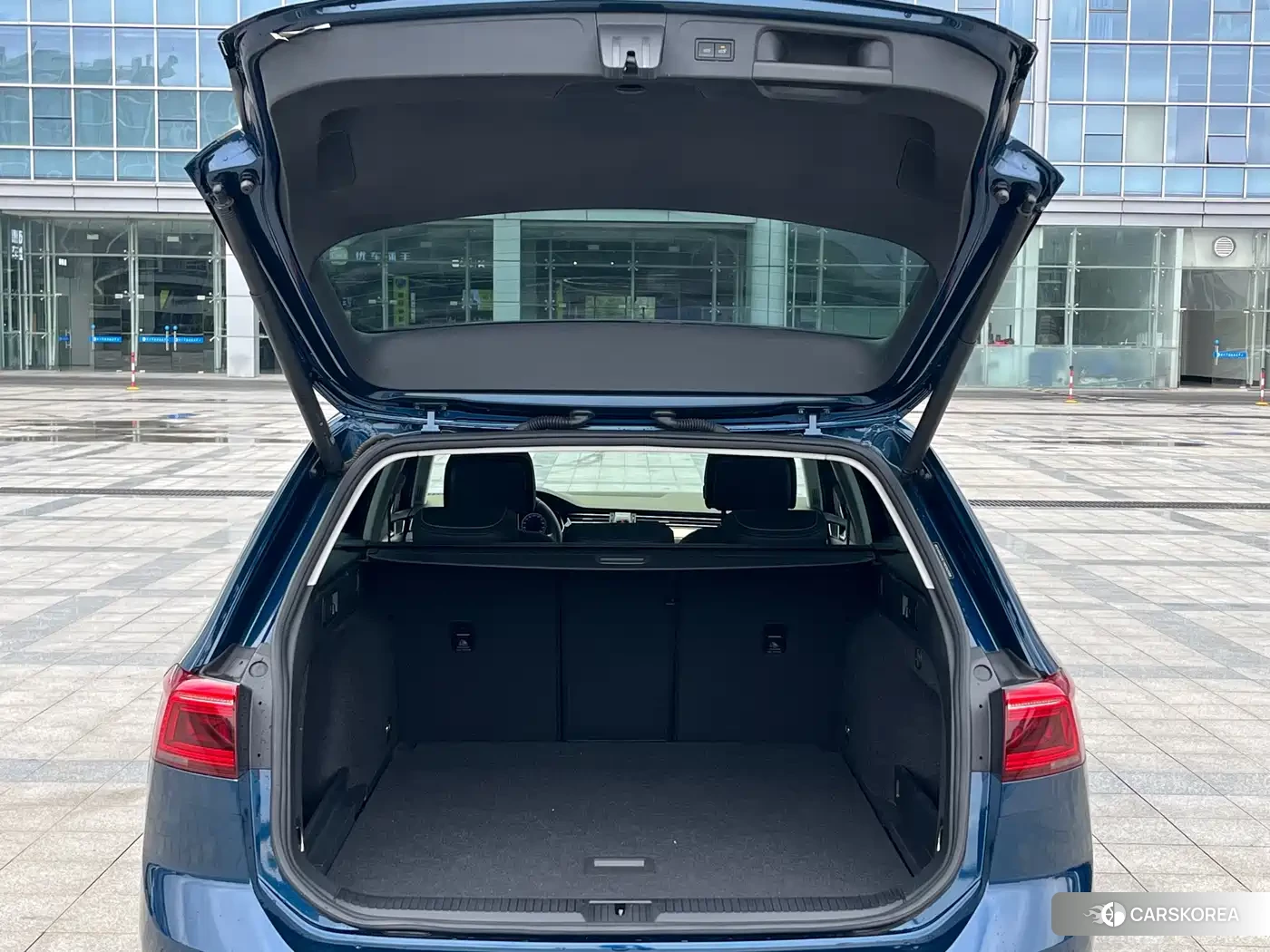 Volkswagen Wei Lan 2023 Silver/gray из Китая, фото 3