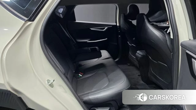 Kia EV6 2023 Жемчужный цвет из Кореи, фото 3