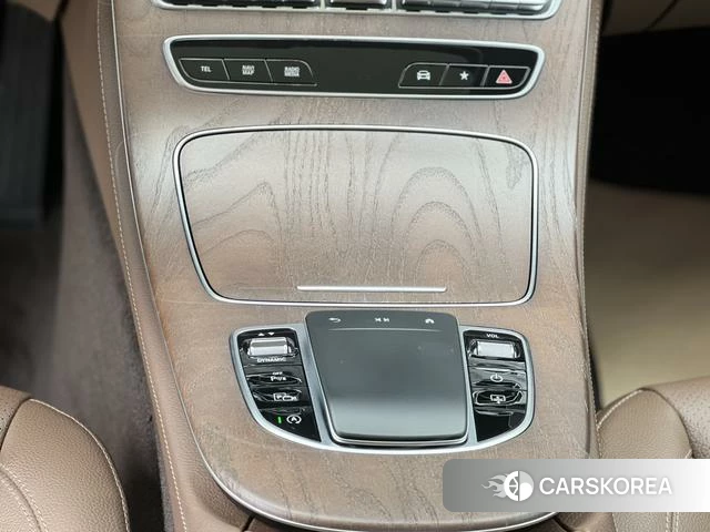 Mercedes-Benz E-class 2021 Черный из Китая, фото 3