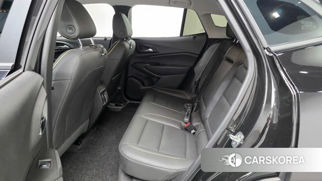 Chevrolet (GM Daewoo) Trax Crossover 2024 Черный из Кореи, фото 3