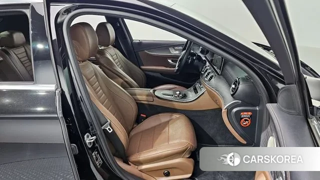 Mercedes-Benz E-Class W213 2022 Черный из Кореи, фото 3