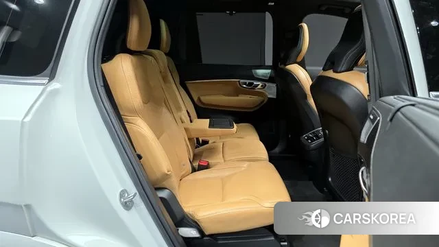 Volvo XC90 second Generation 2023 Белый из Кореи, фото 3