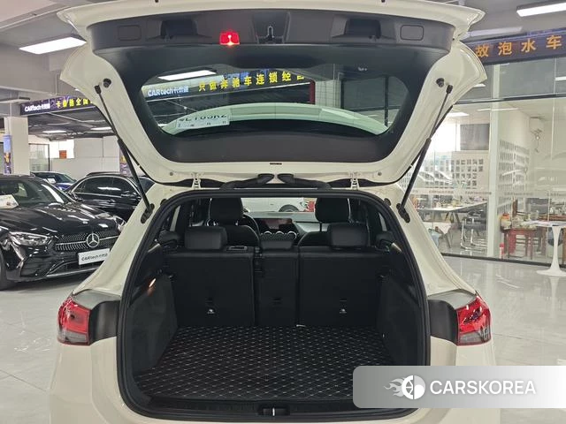 Mercedes-Benz GLA 2023 Белый из Китая, фото 3