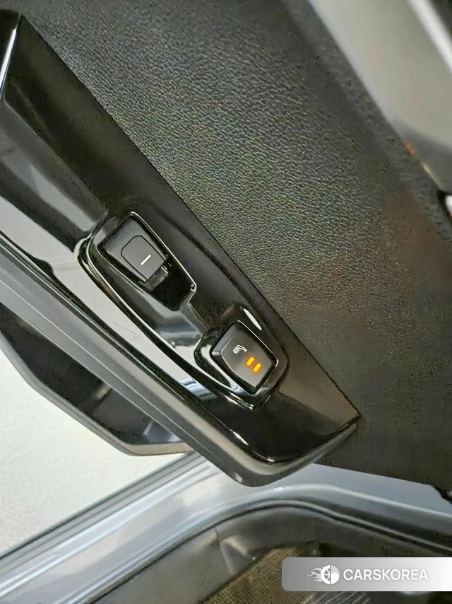 Ssangyong Torres 2023 Серебристо-серый из Кореи, фото 3