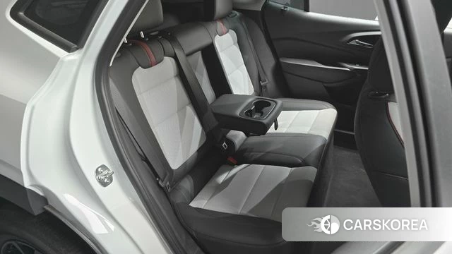 Chevrolet (GM Daewoo) Trax Crossover 2025 Белый из Кореи, фото 3