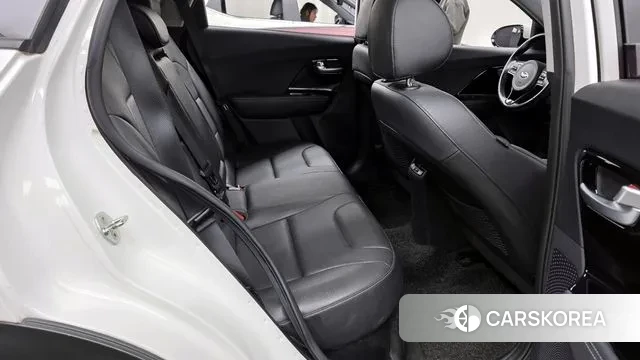 Kia Niro 2019 Белый из Кореи, фото 3