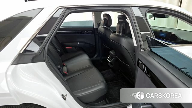 Hyundai Grandeur Hybrid (GN7) 2024 Белый из Кореи, фото 3