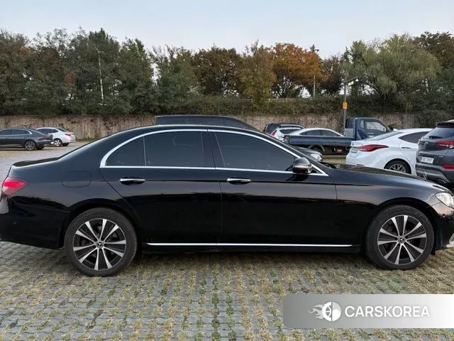 Mercedes-Benz E-Class W213 2020 Черный из Кореи, фото 3
