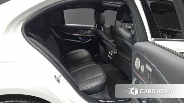 Mercedes-Benz E-Class W213 2022 Белый из Кореи, фото 3
