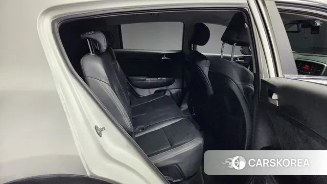 Kia Sportage The Bold 2021 Белый из Кореи, фото 3