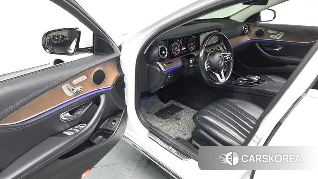 Mercedes-Benz E-Class W213 2019 Белый из Кореи, фото 3