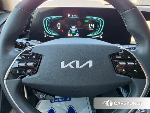 Kia Di Ol Nu Niro 2025 Белый из Кореи, фото 3