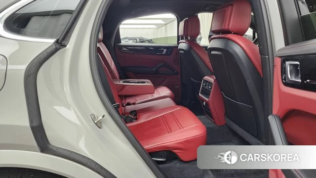 Porsche Cayenne (PO536) 2020 Серебристо-серый из Кореи, фото 3