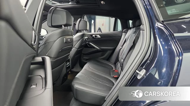 BMW X6 (G06) 2025 Черный из Кореи, фото 3