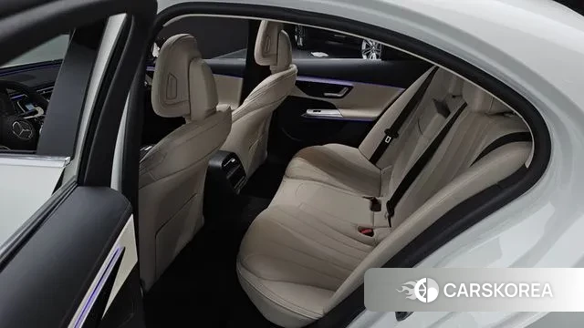 Mercedes-Benz E-Class W214 2024 Белый из Кореи, фото 3