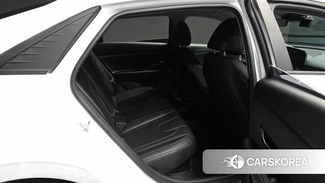 Hyundai Avante Hybrid (CN7) 2021 Белый из Кореи, фото 3