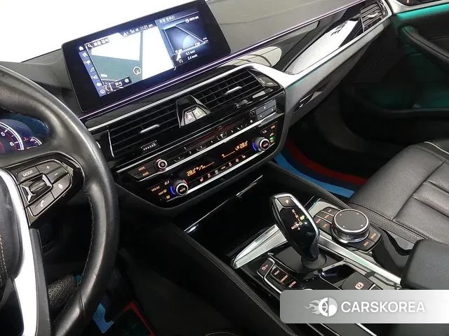 BMW 5 Series (G30) 2018 Черный из Кореи, фото 3