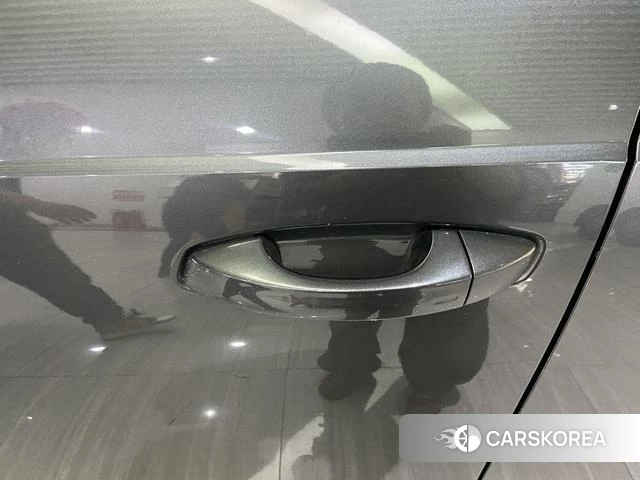 Audi Q3 2022 Темно-серый из Китая, фото 3