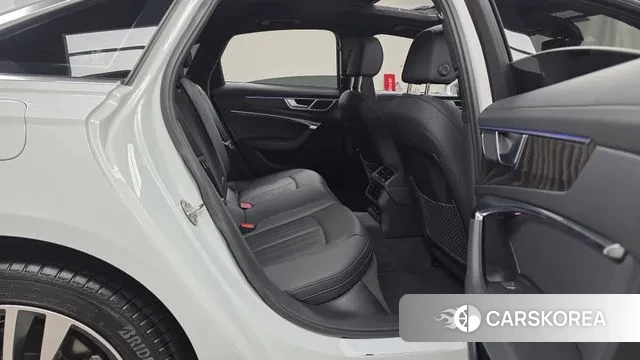 Audi A6 (C8) 2023 Белый из Кореи, фото 3