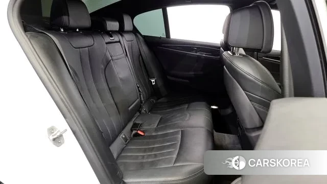 BMW 5 Series (G30) 2020 Белый из Кореи, фото 3