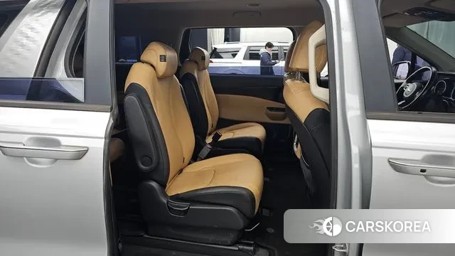Kia Carnival 4th generation 2020 Серебристо-серый из Кореи, фото 3