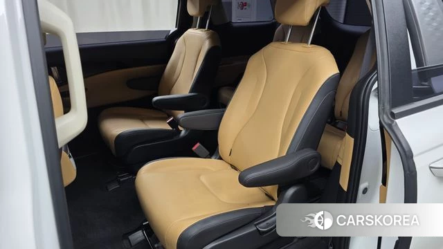 Kia Carnival 4th generation 2023 Белый из Кореи, фото 3