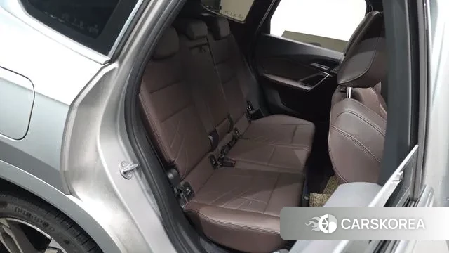 BMW X1 (U11) 2023 Серебряный из Кореи, фото 3