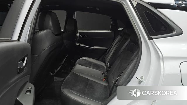 Hyundai The New Kona 2021 Светло-серебряный цвет из Кореи, фото 3