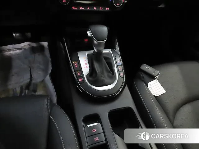 Kia The New K3 2nd generation 2022 Белый из Кореи, фото 3