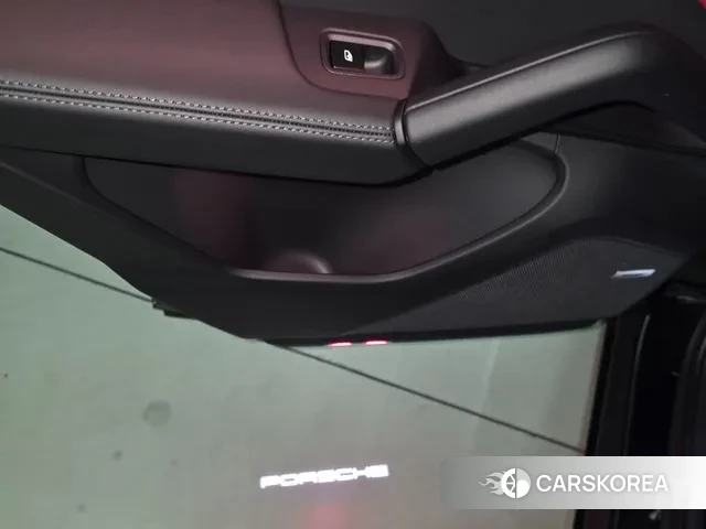 Porsche Cayenne (PO536) 2025 Черный из Кореи, фото 3