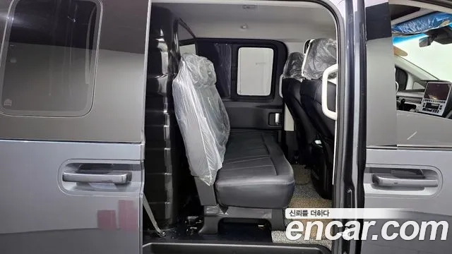 Hyundai Staria 2023 Серый из Кореи, фото 3