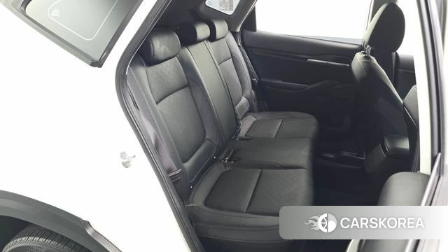 Kia Seltos 2022 Белый из Кореи, фото 3