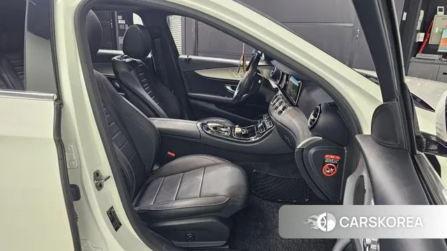 Mercedes-Benz E-Class W213 2019 Белый из Кореи, фото 3