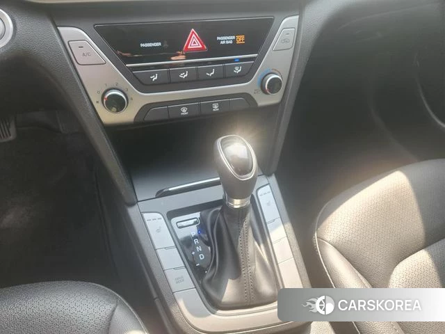 Hyundai Avante AD 2018 Белый из Кореи, фото 3