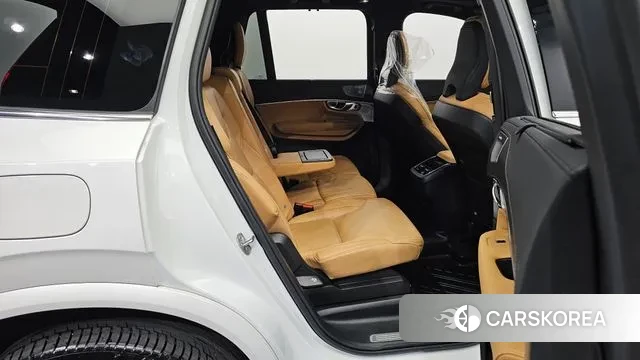 Volvo XC90 second Generation 2023 Белый из Кореи, фото 3