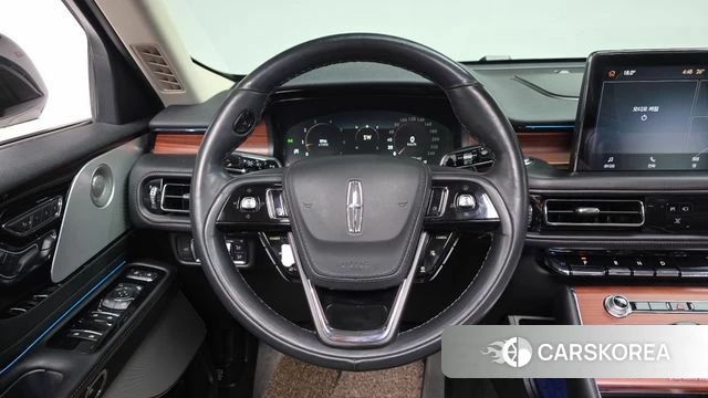 Lincoln Aviator 2nd generation 2022 Белый из Кореи, фото 3