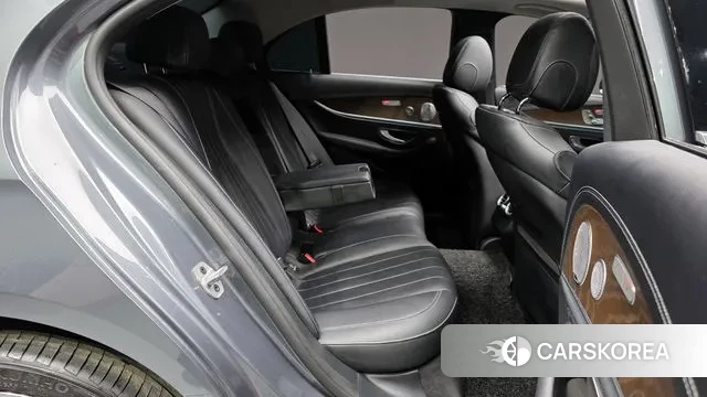 Mercedes-Benz E-Class W213 2019 Серый из Кореи, фото 3